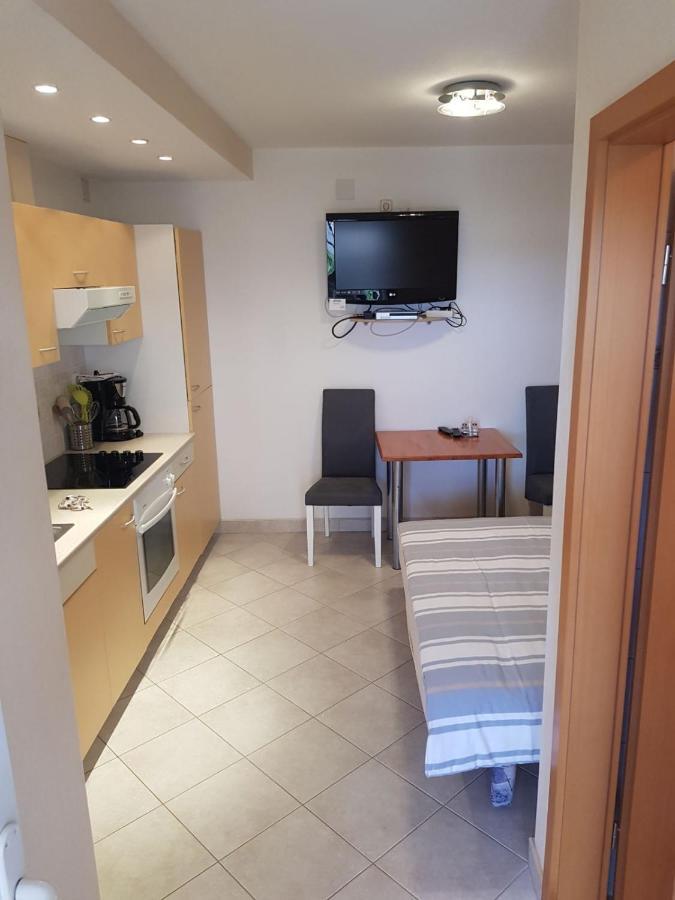 Apartment Jelena Crikvenica Eksteriør bilde